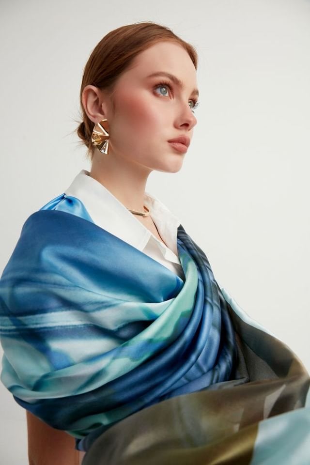 Galata Kulesi  temalı Şifon Şal Pareo Turkuaz, derin mavi, Bronz 137X137cm