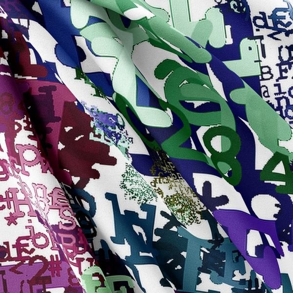 Harf  temalı Saf İpek  Şal  Çok renkli