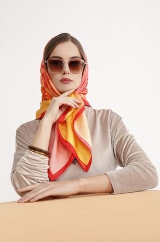 Kalp temalı Saf İpek Kare Eşarp  Gül kırmızısı Altın sarısı  90X90cm