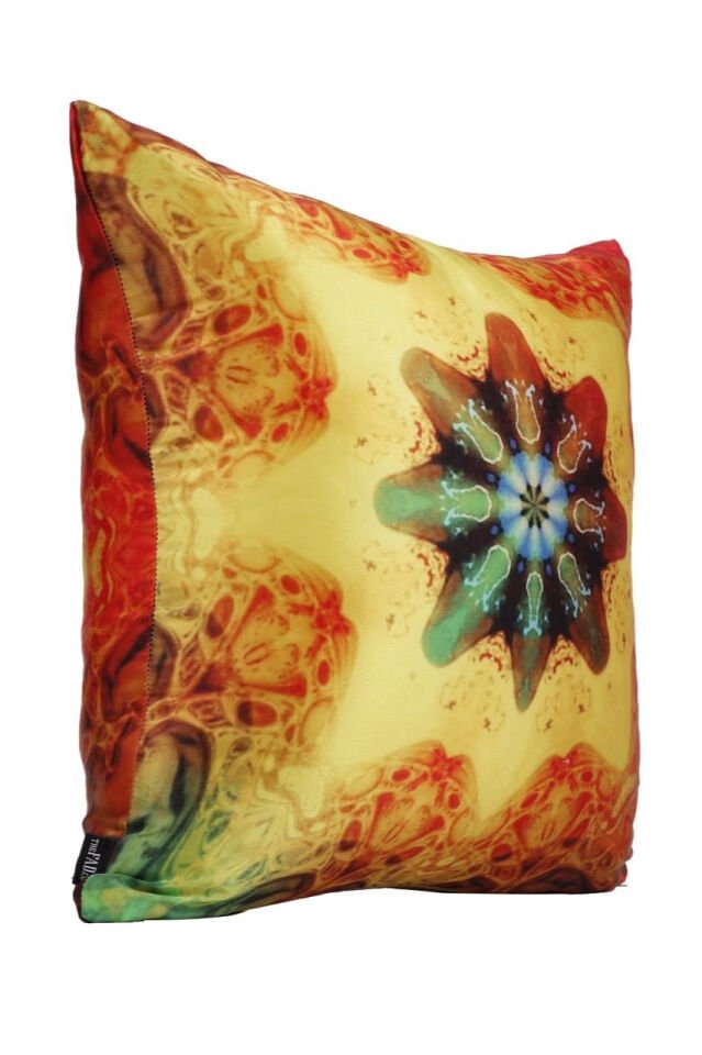 Çiçek desenli altın sarısı İki Yüzü Baskılı Gizli Fermuarlı İpek Yastık Kılıfı