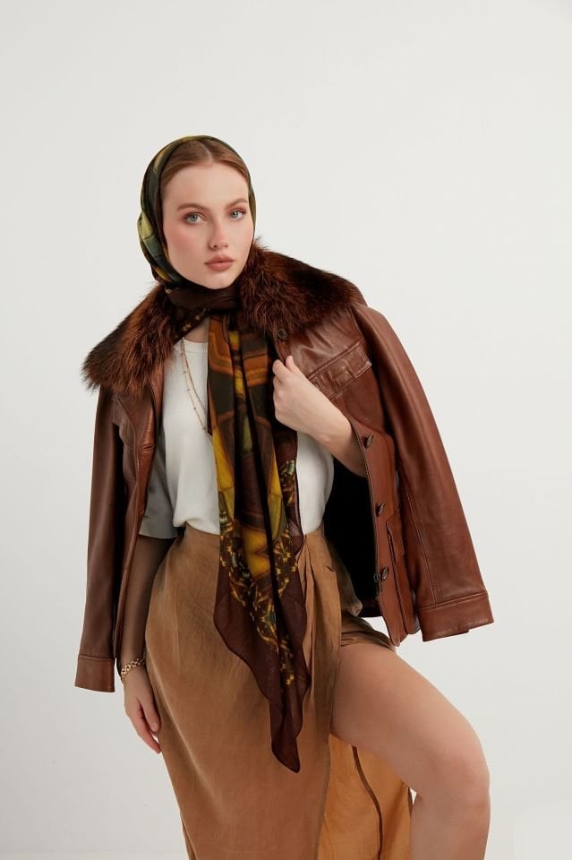 Pırıltılı Sütlü kahve Altın Sarısı  İtalyan Yün  Şal